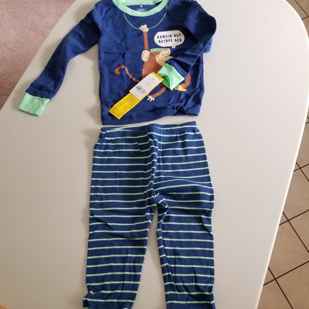 Carters 5t pajamas